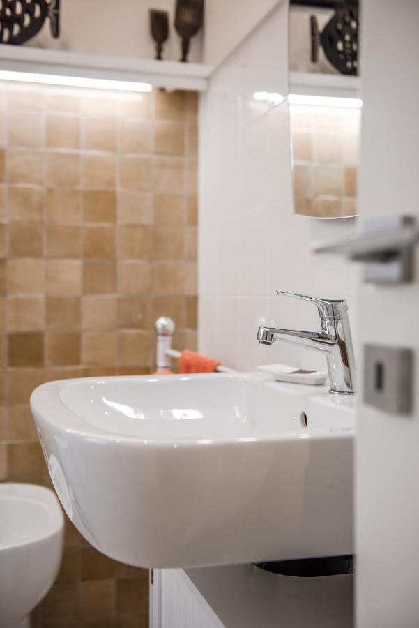 Casa 3 Santi, Your Contemporary Home In Rome Bagian luar foto